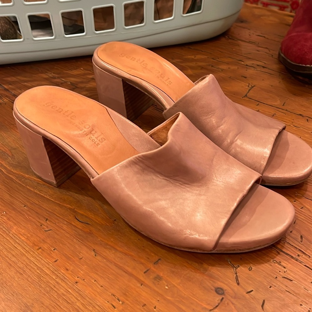gentle souls by kenneth cole mules